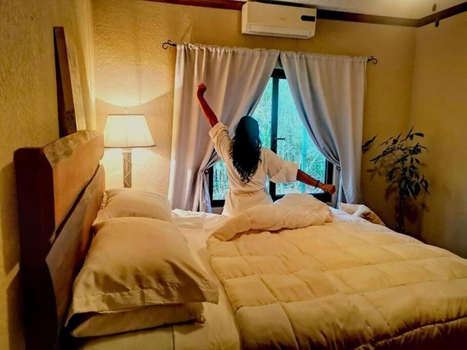 Vive Utila - Bed & Breakfast מראה חיצוני תמונה