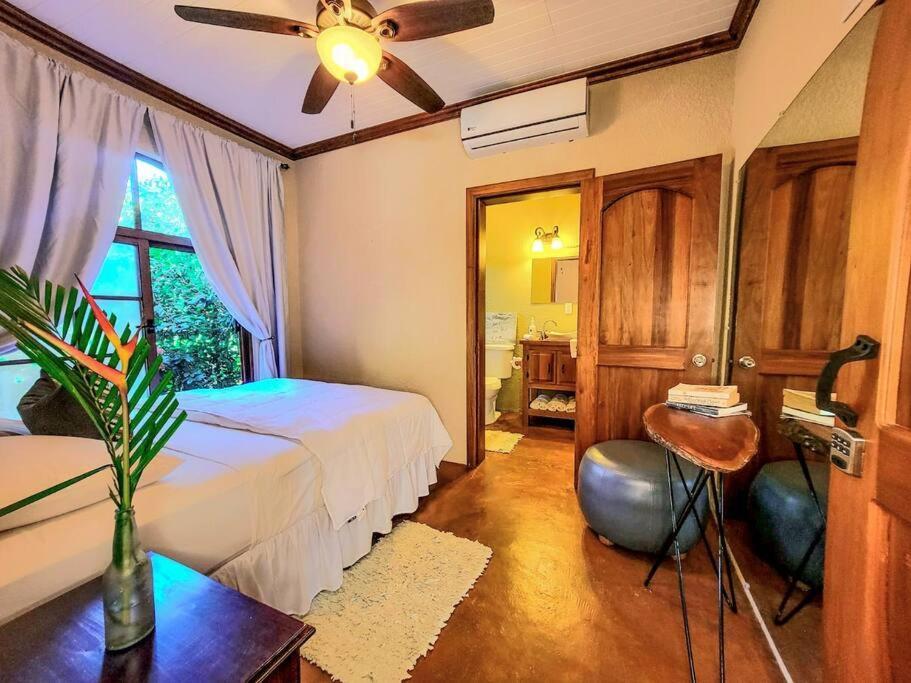 Vive Utila - Bed & Breakfast מראה חיצוני תמונה
